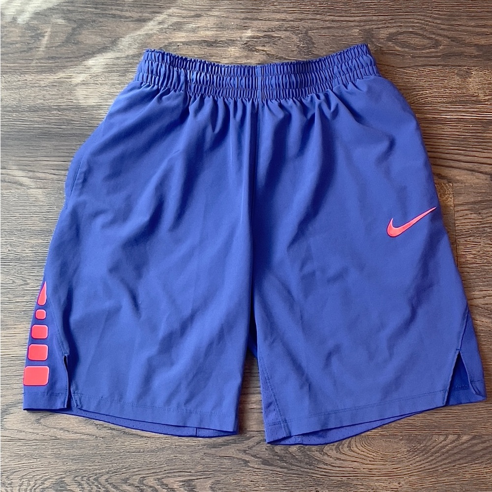 WOMENS NIKE SHORTS
